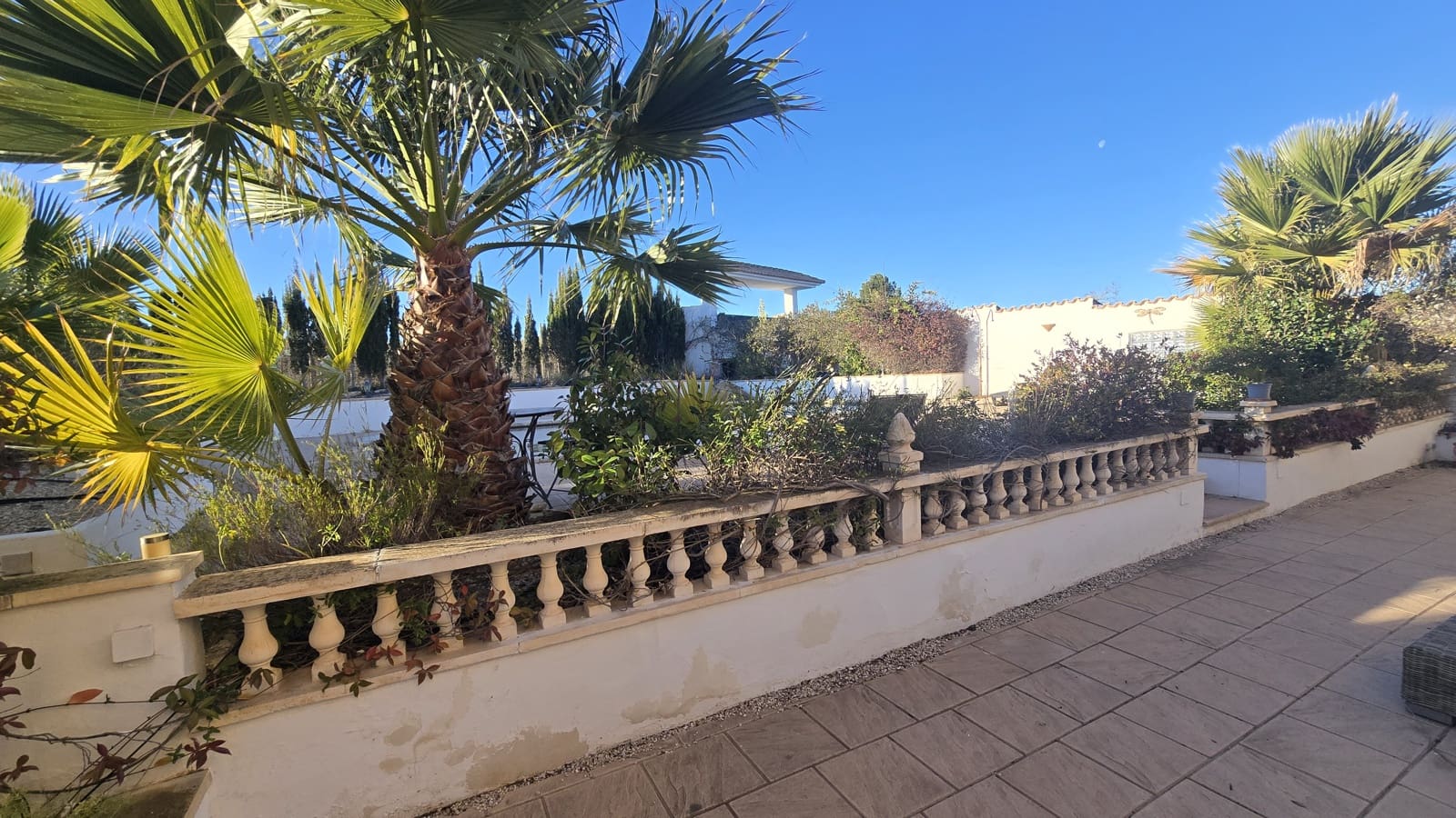 4 slaapkamer Villa te koop in Sax met zwembad garage - € 470.000 (Ref: 9491649)