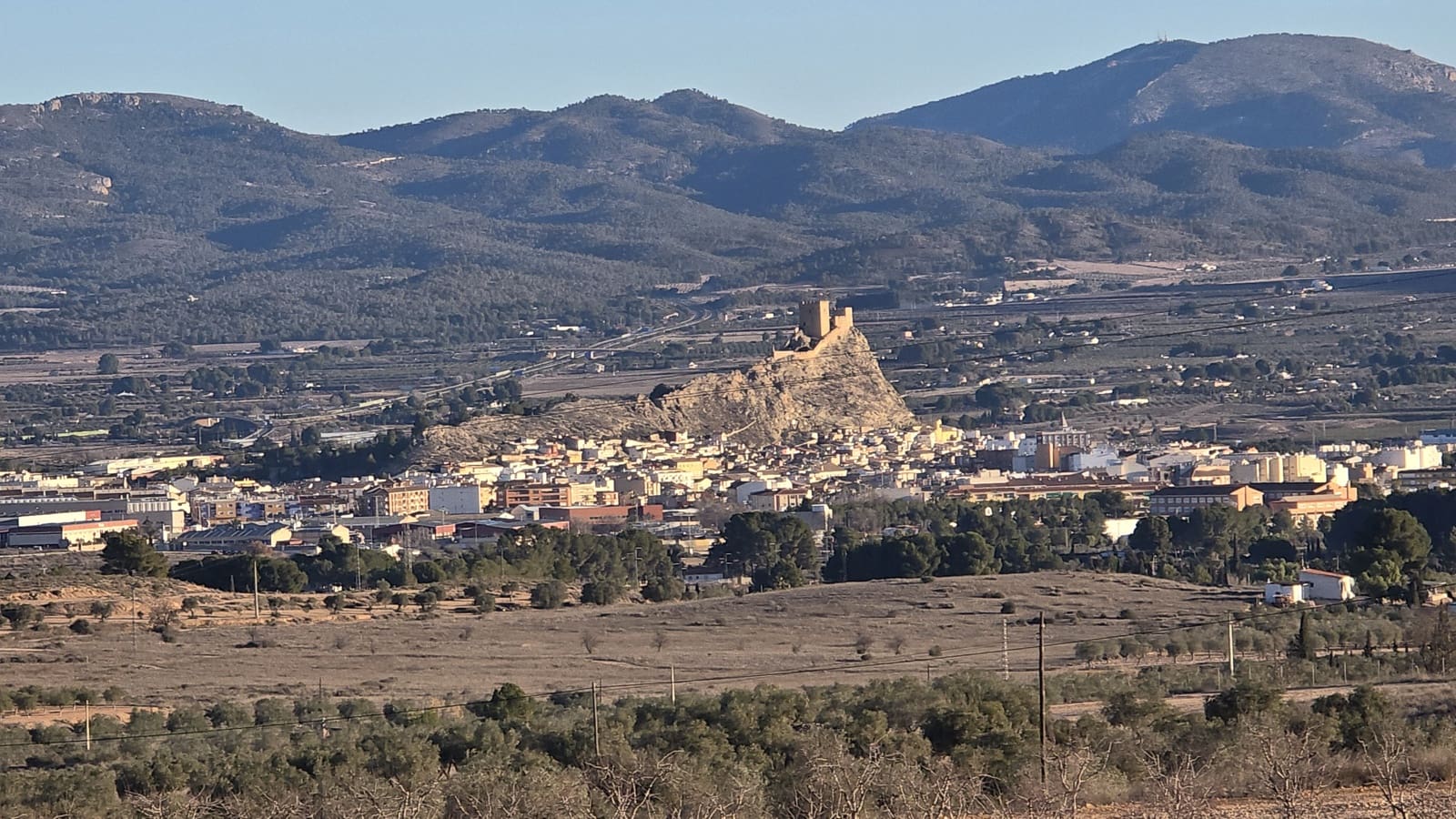 4 slaapkamer Villa te koop in Sax met zwembad garage - € 470.000 (Ref: 9491649)