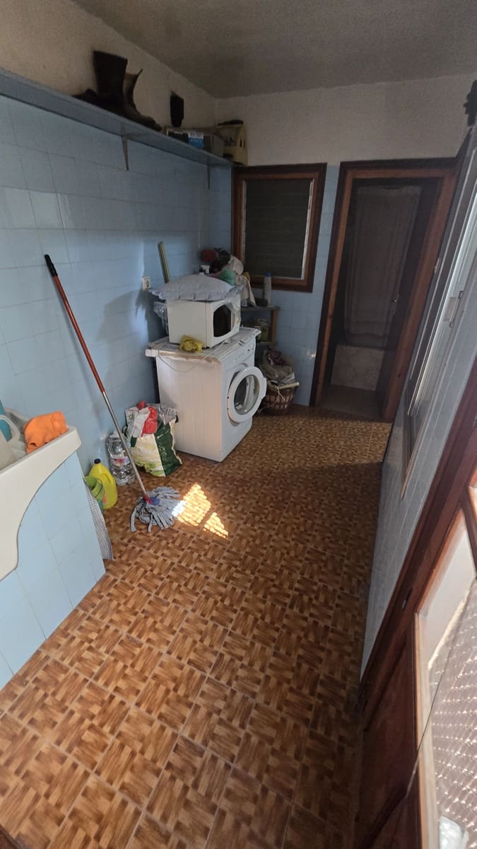 5 bedroom Townhouse for sale in Sax - € 184,950 (Ref: 9491843)