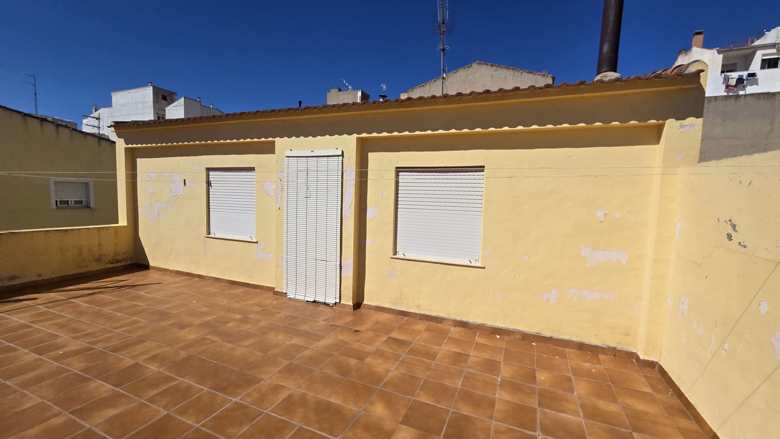 5 bedroom Townhouse for sale in Sax - € 184,950 (Ref: 9491843)