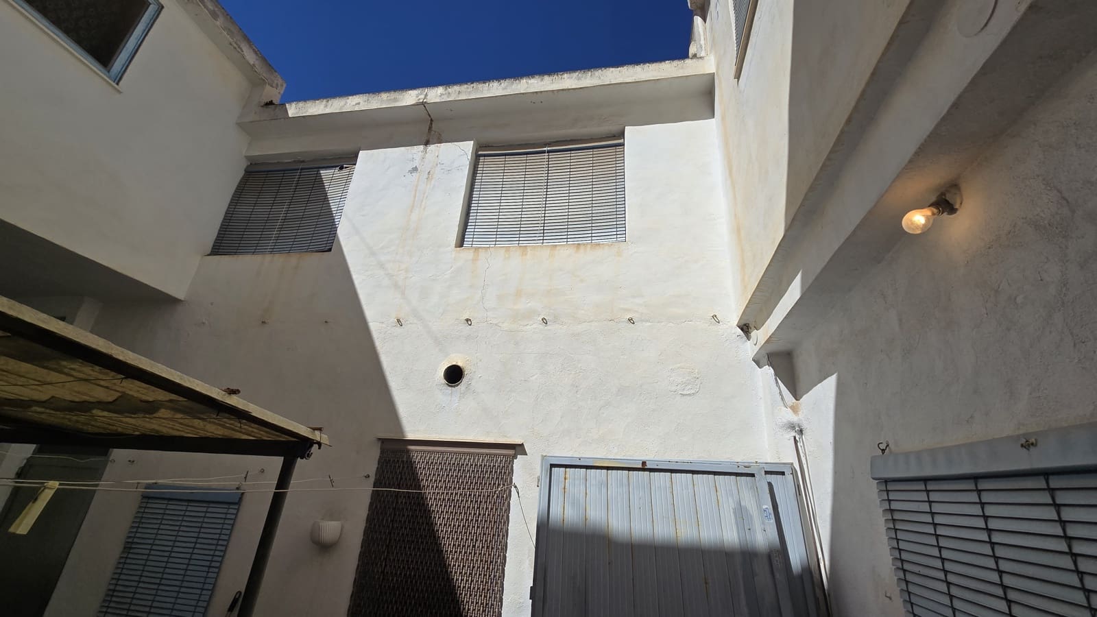 5 bedroom Townhouse for sale in Sax - € 184,950 (Ref: 9491843)