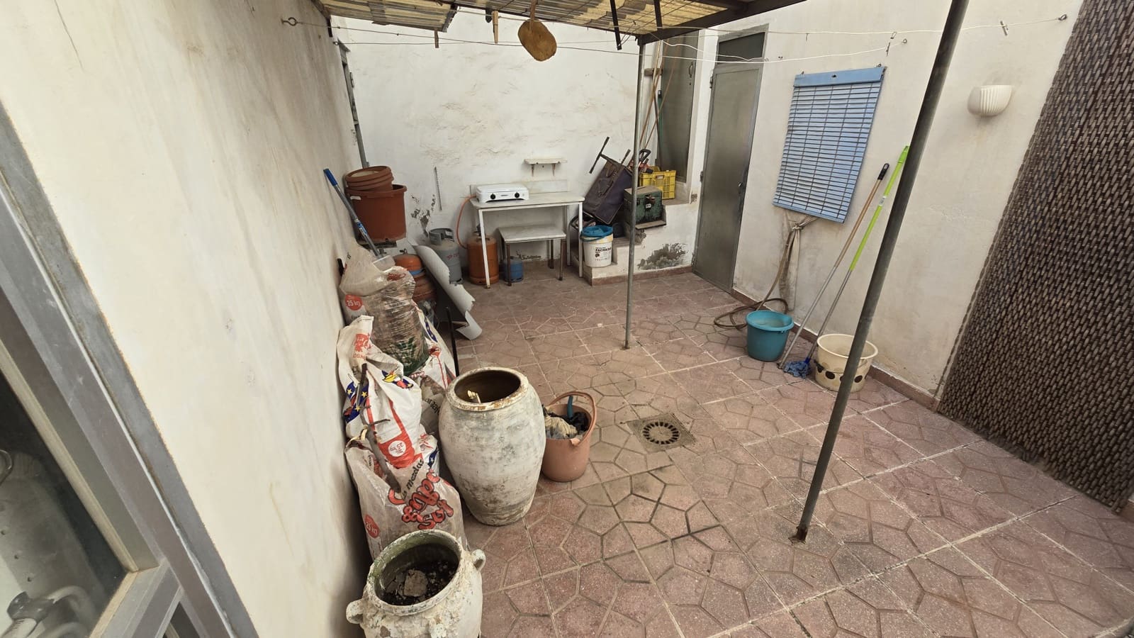 5 bedroom Townhouse for sale in Sax - € 184,950 (Ref: 9491843)