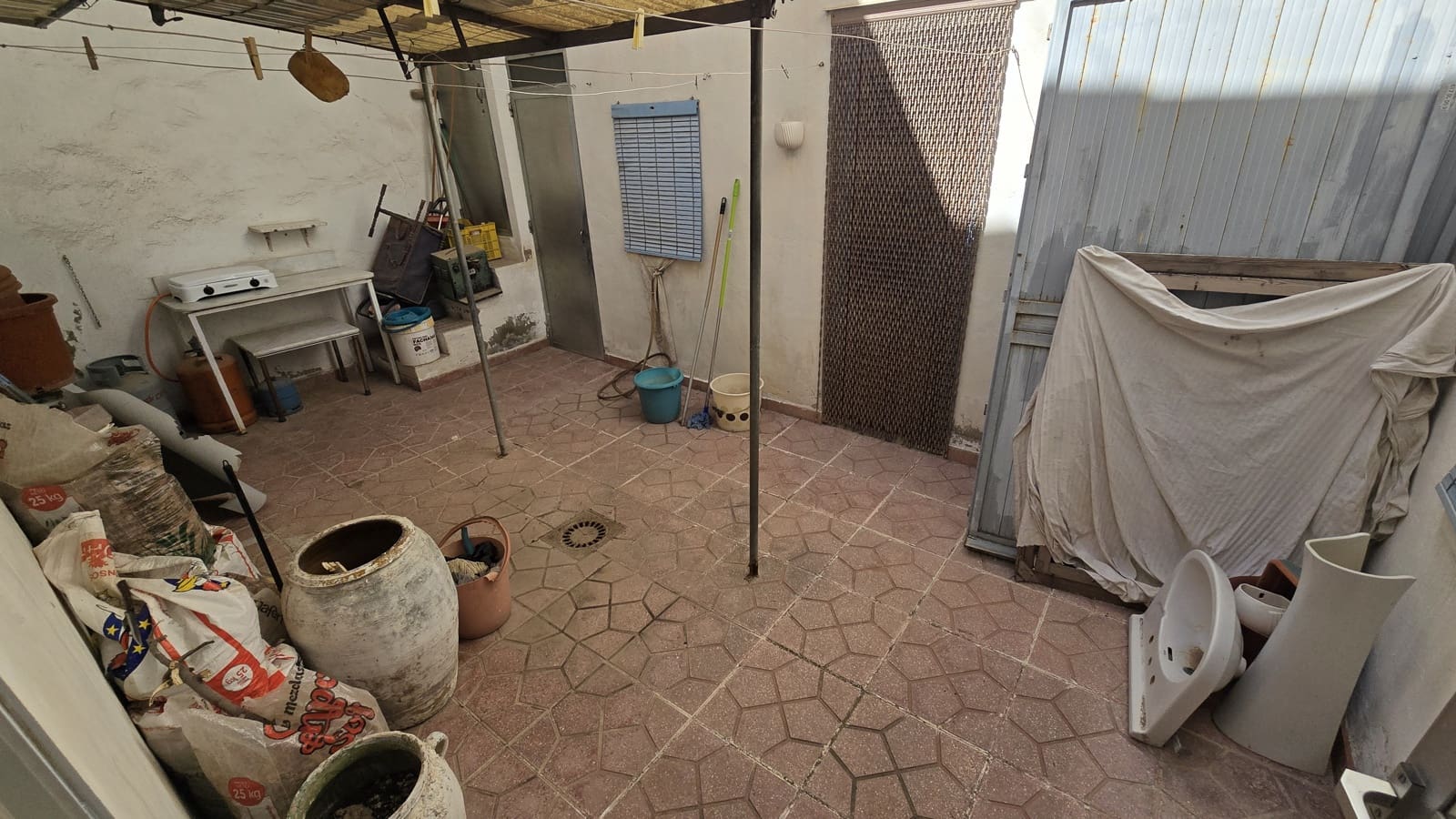 5 bedroom Townhouse for sale in Sax - € 184,950 (Ref: 9491843)