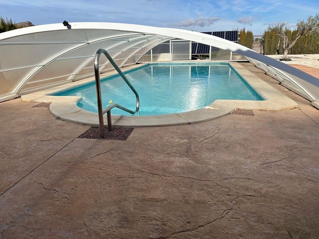 4 bedroom Finca/Country House for sale in Villena with pool garage - € 330,000 (Ref: 9532801)