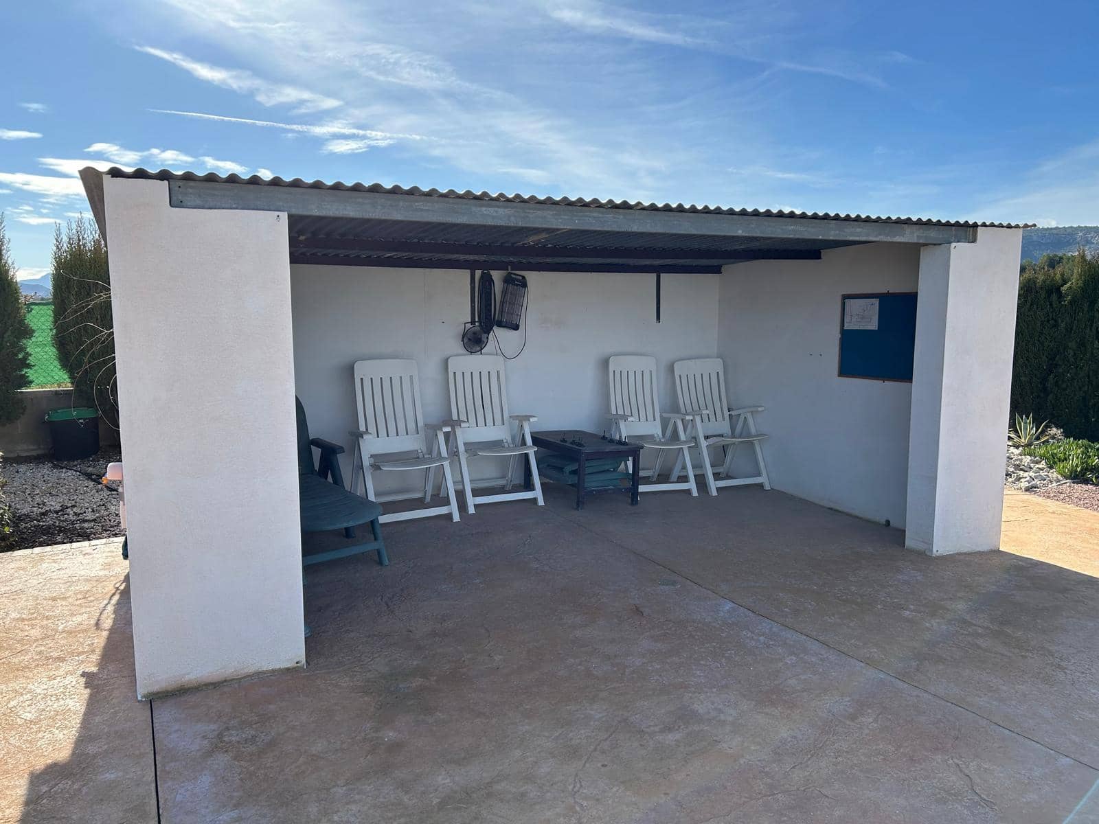 4 bedroom Finca/Country House for sale in Villena with pool garage - € 330,000 (Ref: 9532801)