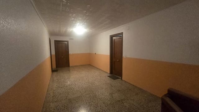 4 bedroom Apartment for sale in Salinas with garage - € 79,950 (Ref: 9542614)