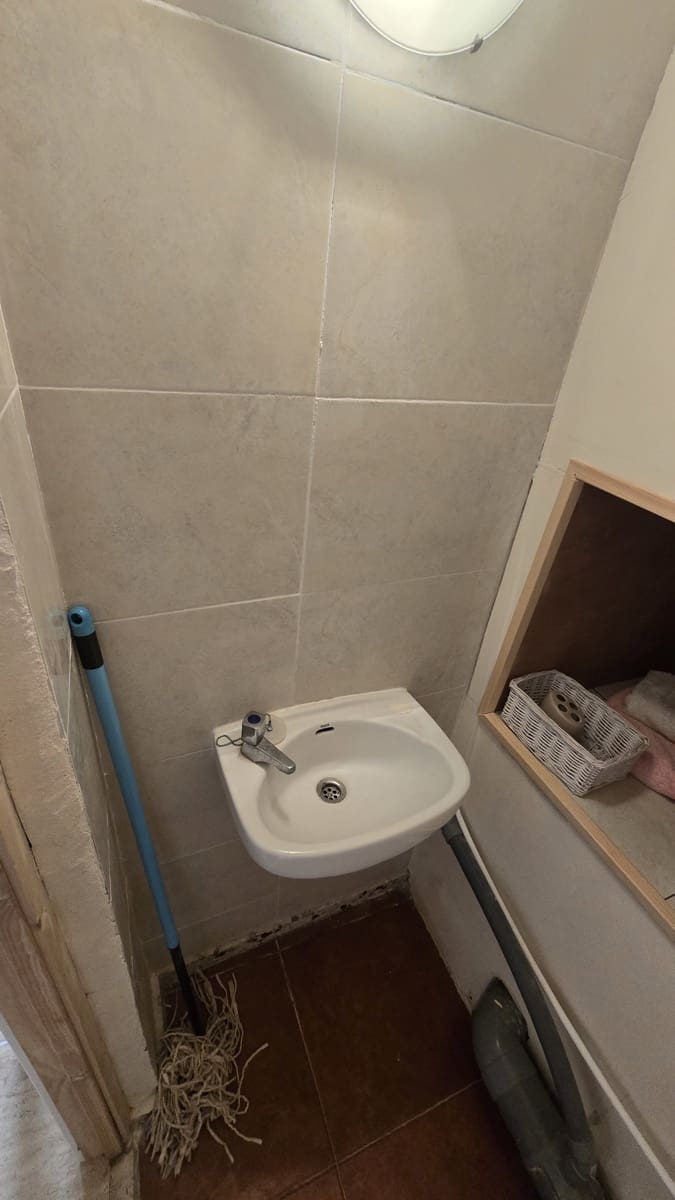 4 soveværelse Byhus til salg i Salinas med garage - € 98.000 (Ref: 9584697)