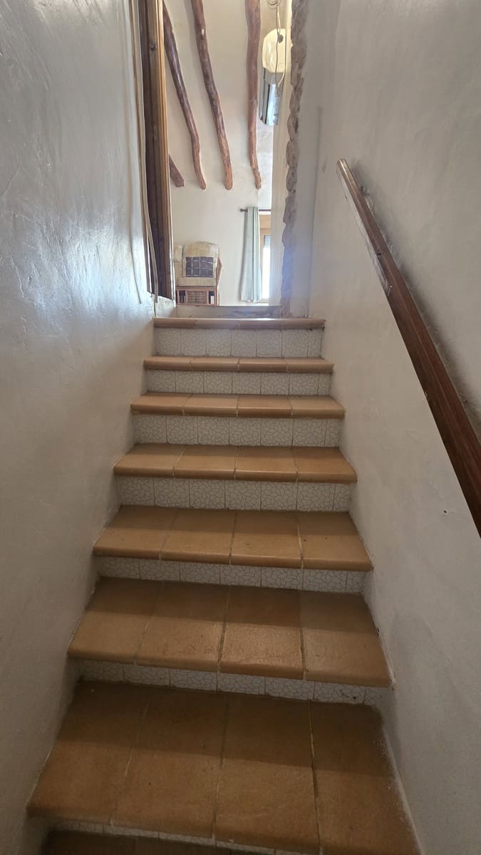 4 soveværelse Byhus til salg i Salinas med garage - € 98.000 (Ref: 9584697)