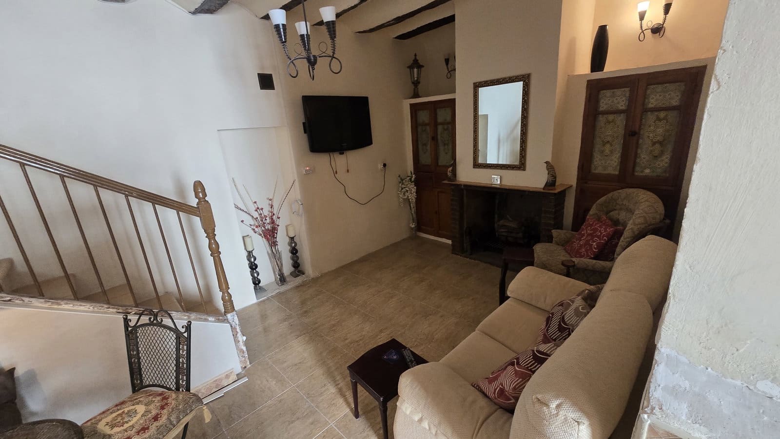 4 soveværelse Byhus til salg i Salinas med garage - € 98.000 (Ref: 9584697)