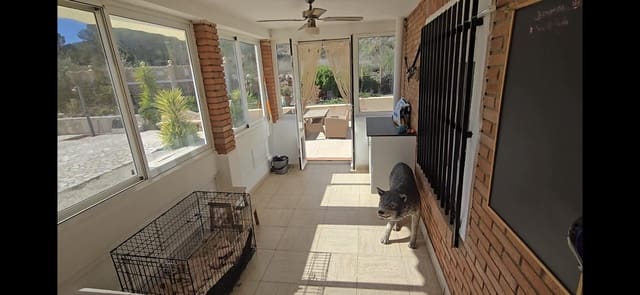 4 slaapkamer Finca/Landhuis te koop in Sax met zwembad - € 260.000 (Ref: 9606681)