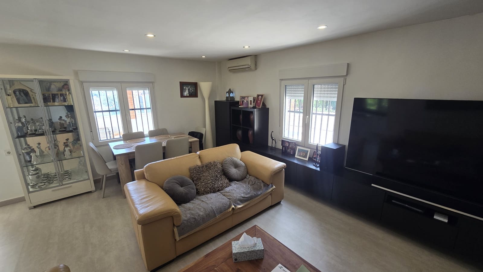 4 slaapkamer Finca/Landhuis te koop in Sax met zwembad - € 260.000 (Ref: 9606681)