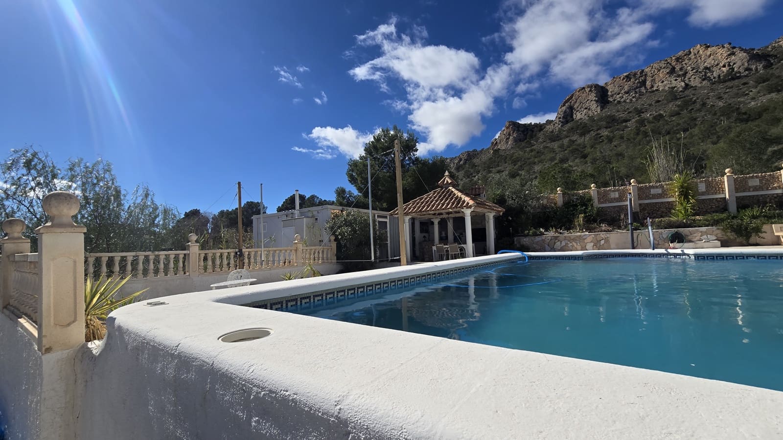 4 slaapkamer Finca/Landhuis te koop in Sax met zwembad - € 260.000 (Ref: 9606681)