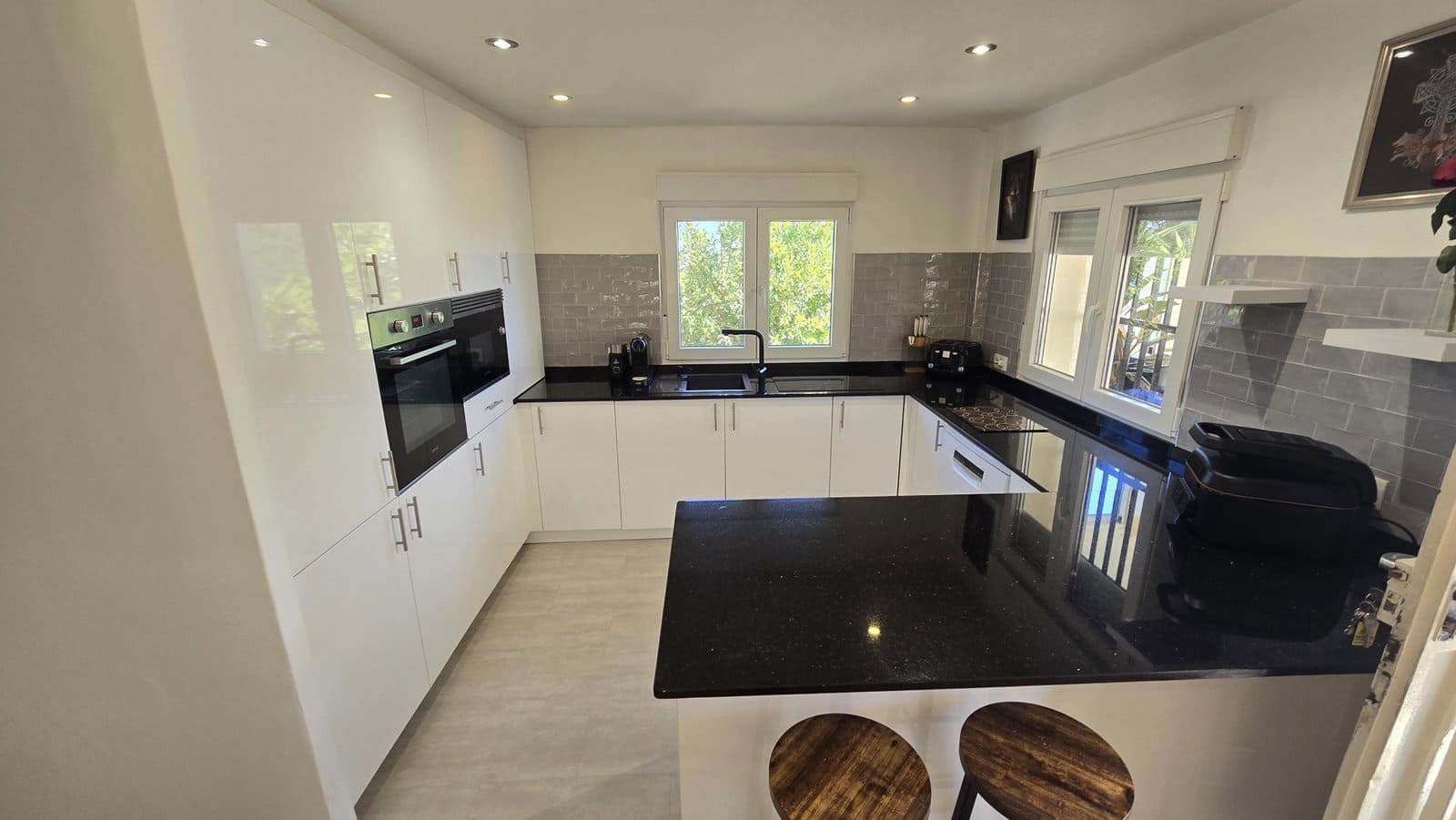 4 slaapkamer Finca/Landhuis te koop in Sax met zwembad garage - € 260.000 (Ref: 9606681)