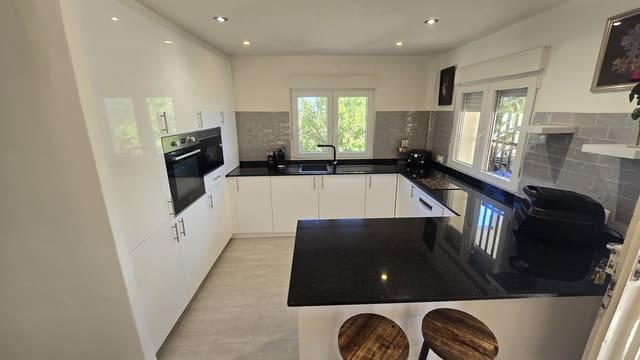 4 bedroom Finca/Country House for sale in Sax with pool garage - € 260,000 (Ref: 9606681)