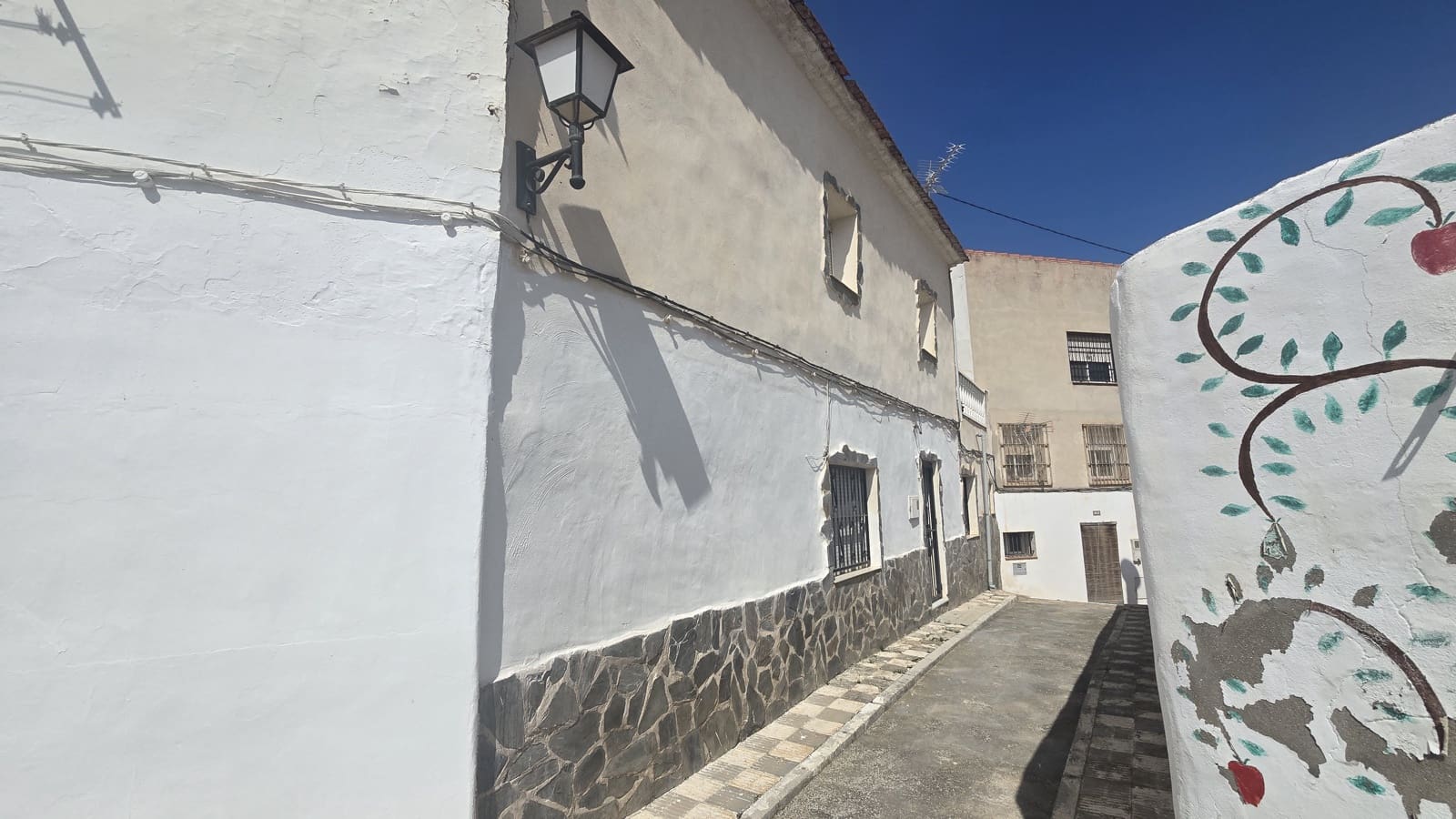 3 bedroom Townhouse for sale in Sax - € 92,000 (Ref: 9715416)