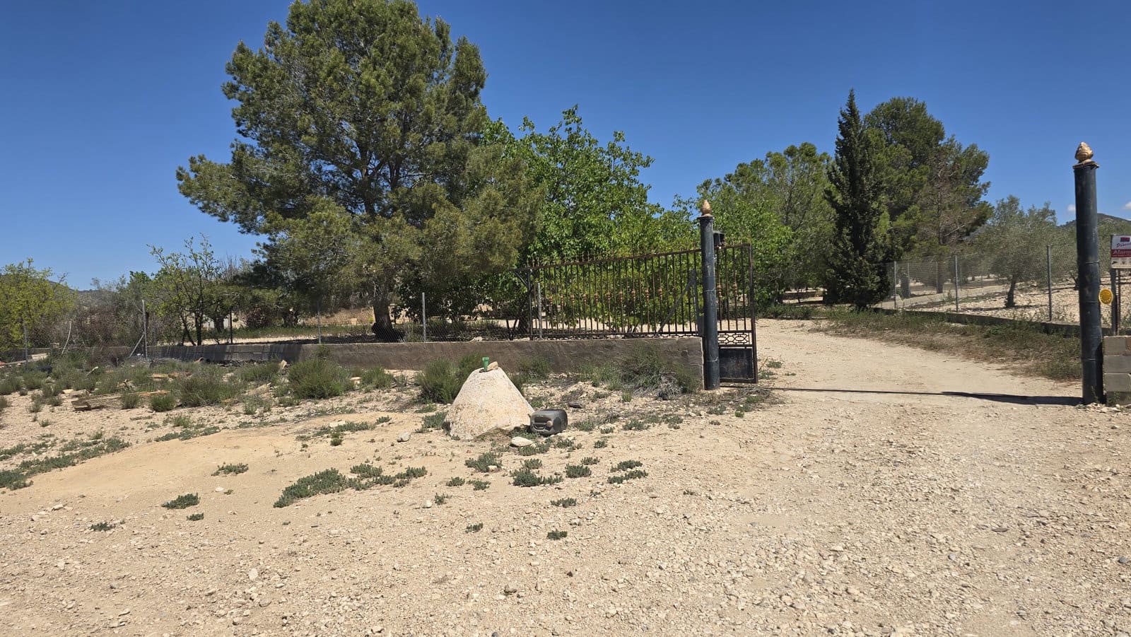 4 soveværelse Finca/Landehus til salg i Salinas med garage - € 270.000 (Ref: 9784368)