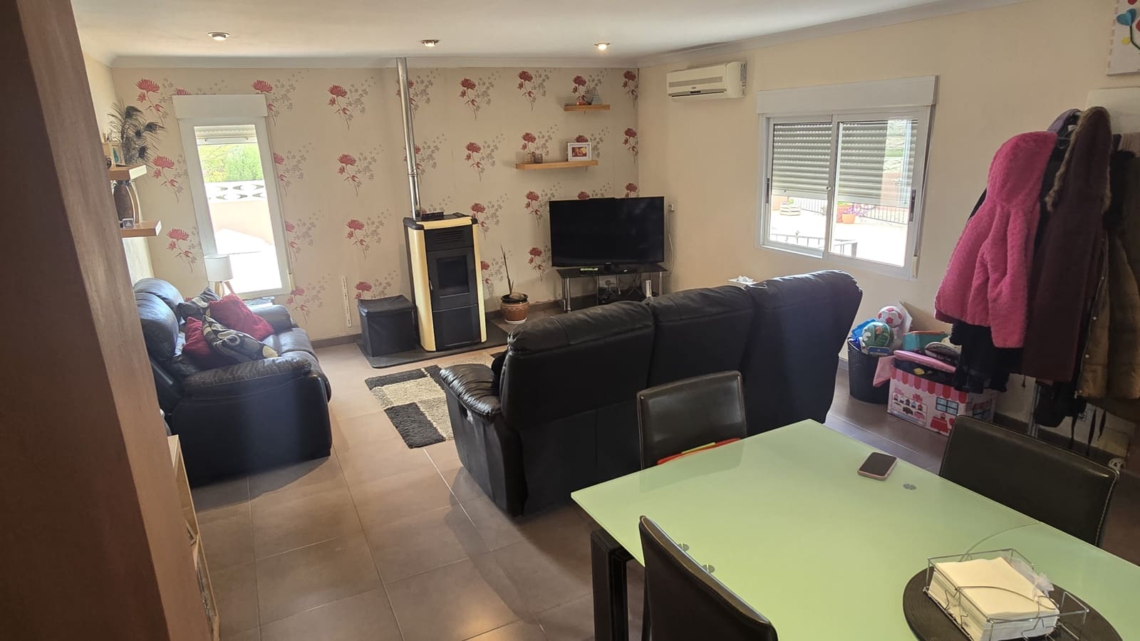 5 bedroom Finca/Country House for sale in Sax with pool - € 349,950 (Ref: 9802774)