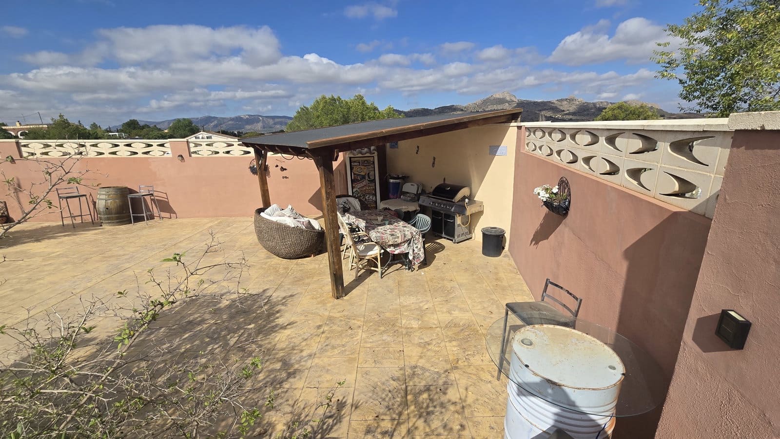 5 soveværelse Finca/Landehus til salg i Sax med swimmingpool garage - € 349.950 (Ref: 9802774)