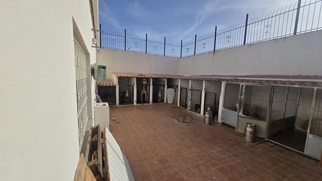 3 Zimmer Haus zu verkaufen in Sax mit Garage - 155.000 € (Ref: 9814671)