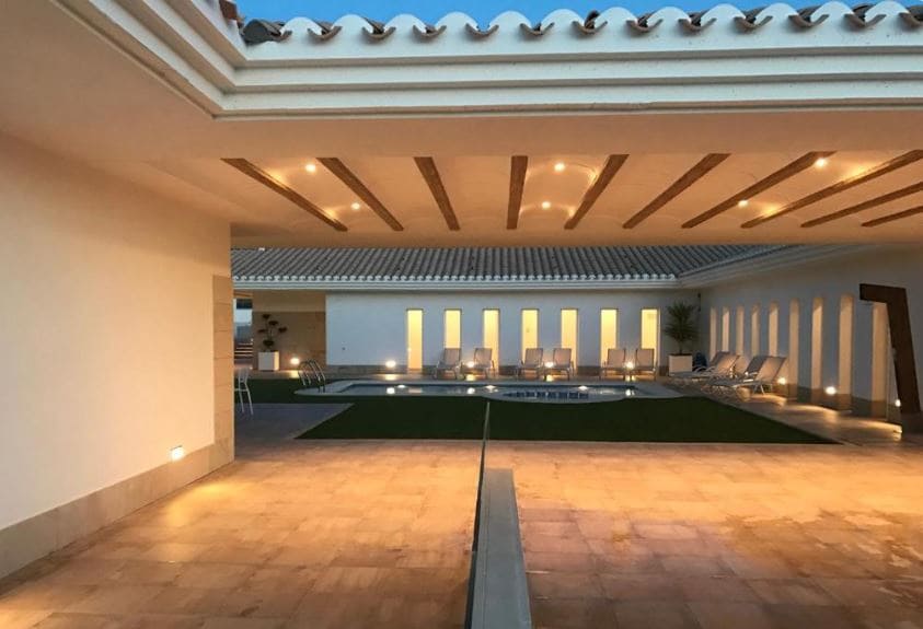 14 bedroom Commercial for sale in Yecla with pool garage - € 1,750,000 (Ref: 9821332)