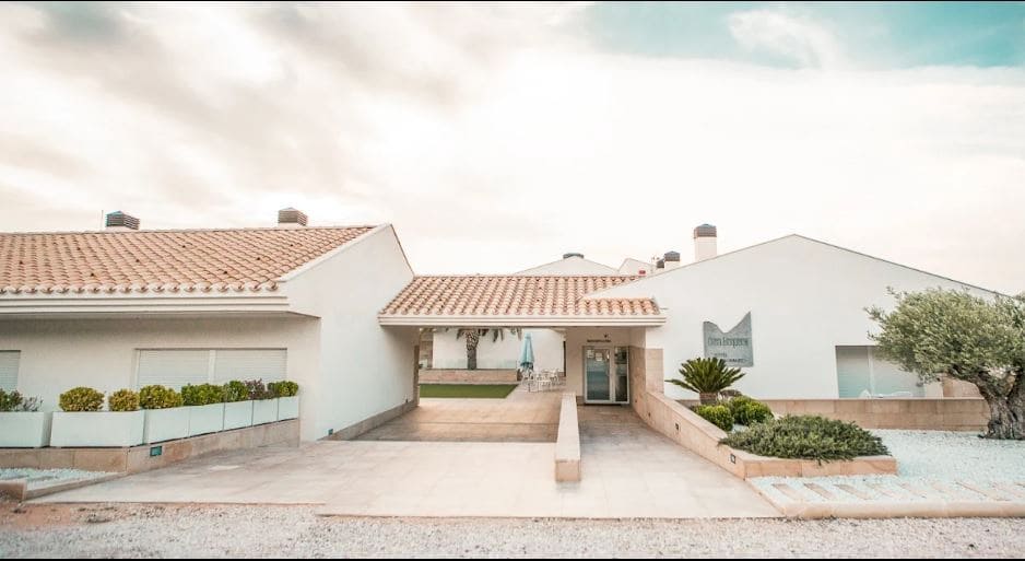 14 bedroom Commercial for sale in Yecla with pool garage - € 1,750,000 (Ref: 9821332)