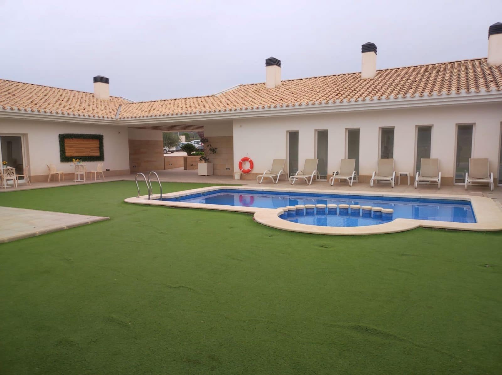14 bedroom Commercial for sale in Yecla with pool garage - € 1,750,000 (Ref: 9821332)