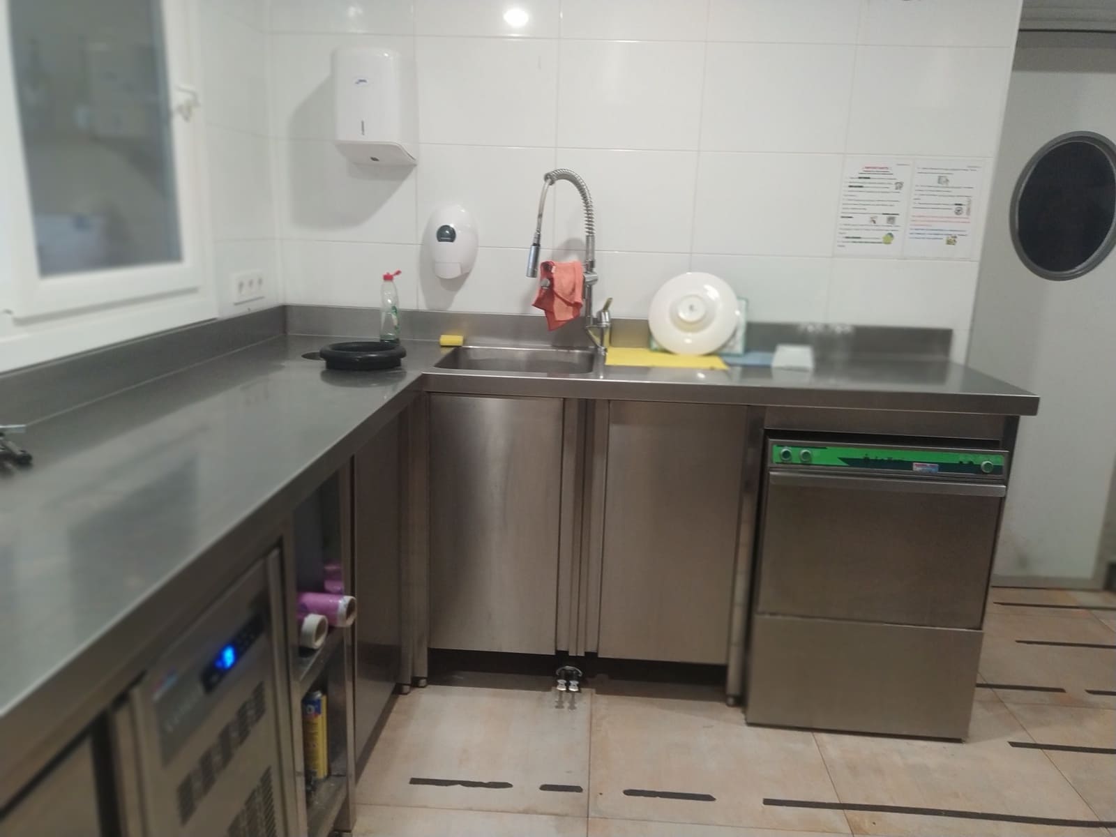 14 bedroom Commercial for sale in Yecla with pool garage - € 1,750,000 (Ref: 9821332)