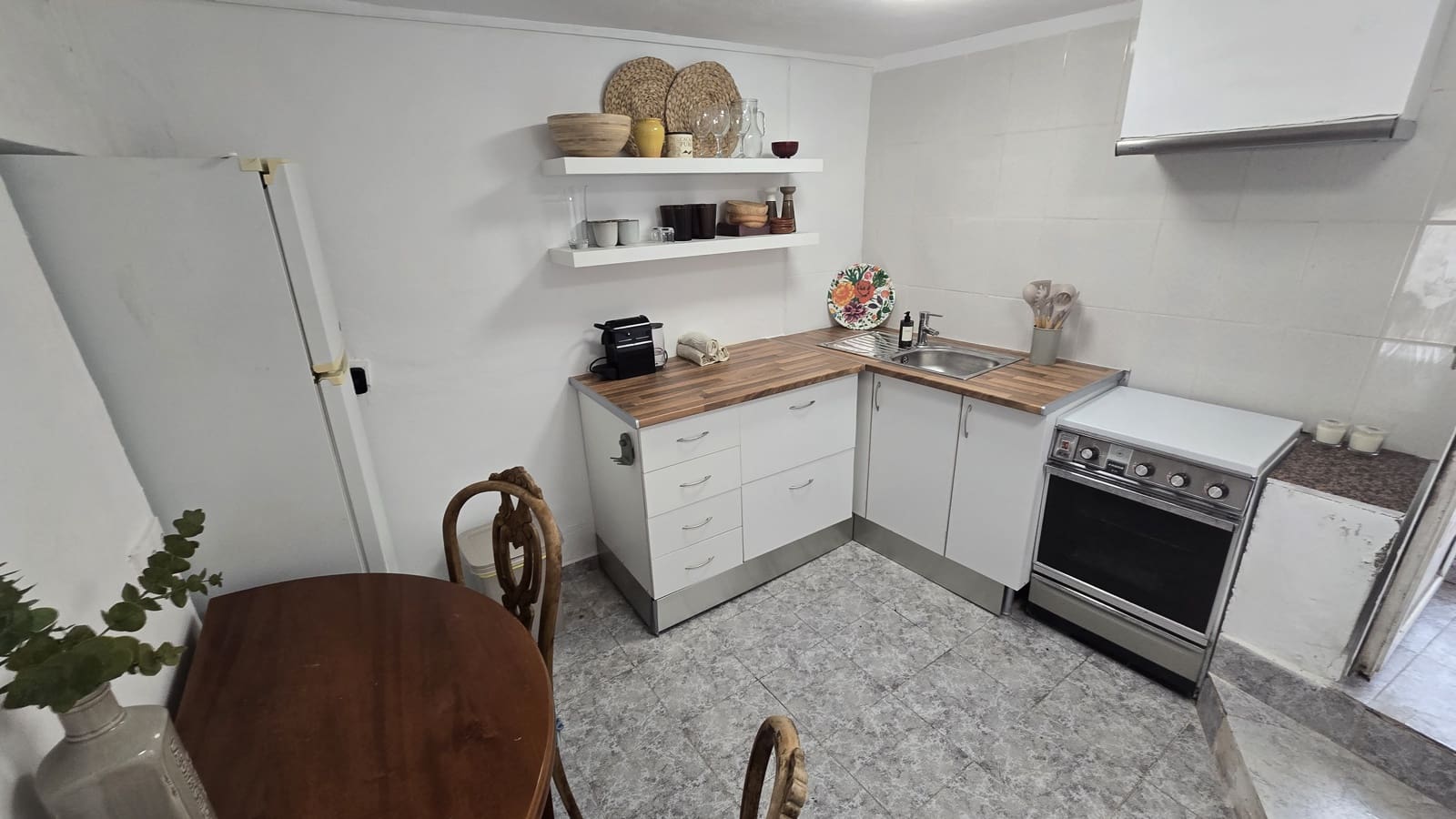 2 soveværelse Byhus til salg i Sax med garage - € 75.000 (Ref: 9827473)