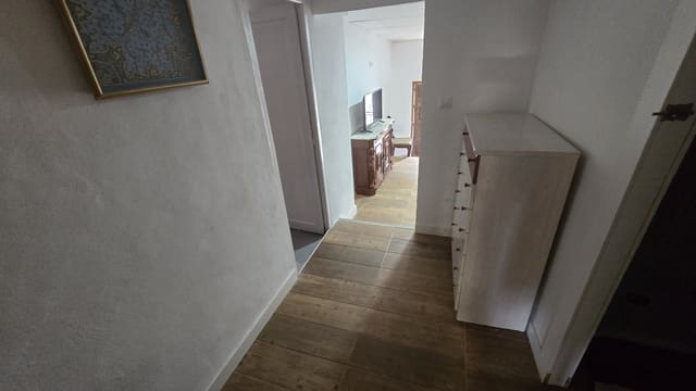 2 soveværelse Byhus til salg i Sax med garage - € 75.000 (Ref: 9827473)