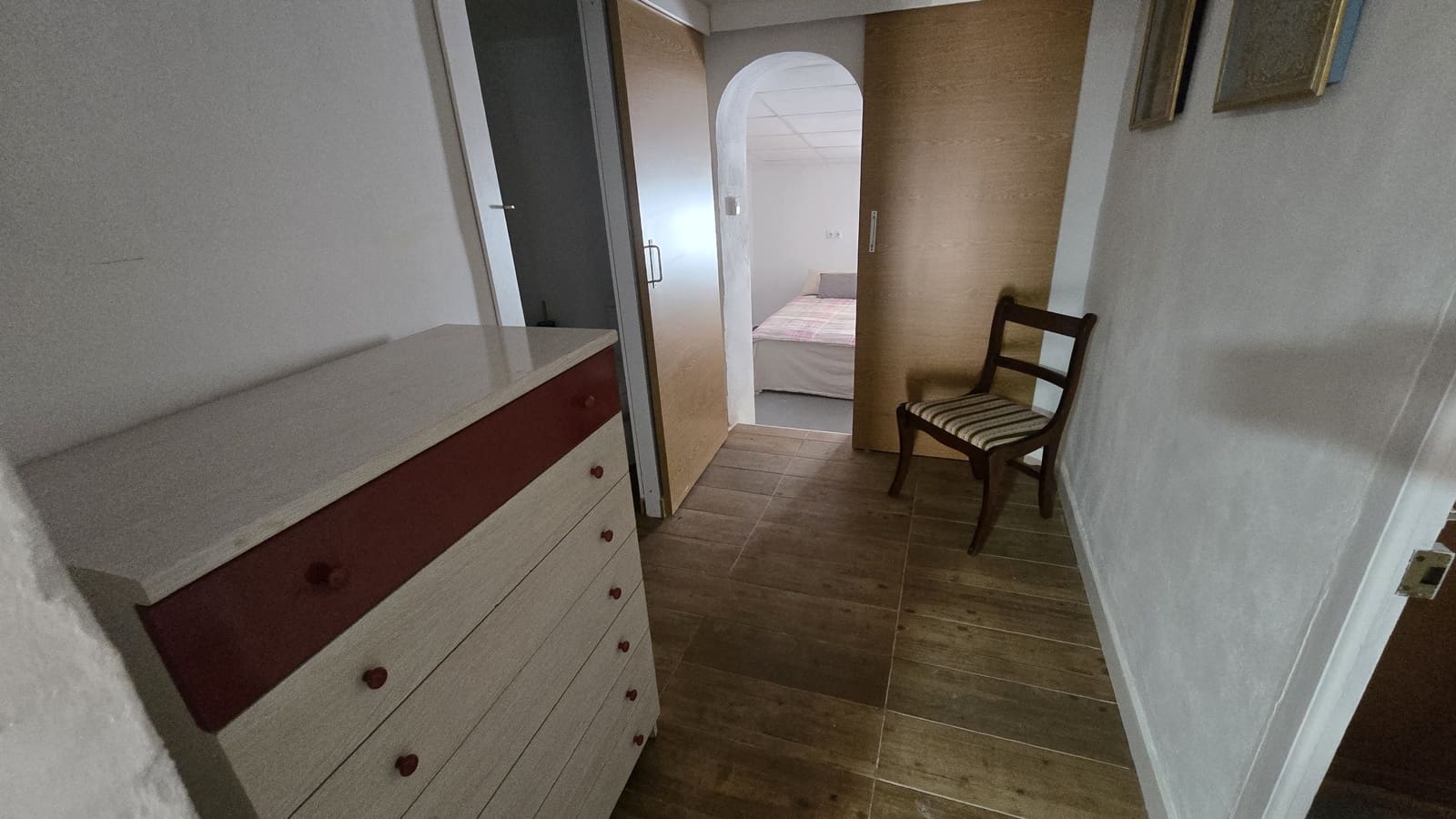 2 soveværelse Byhus til salg i Sax med garage - € 75.000 (Ref: 9827473)