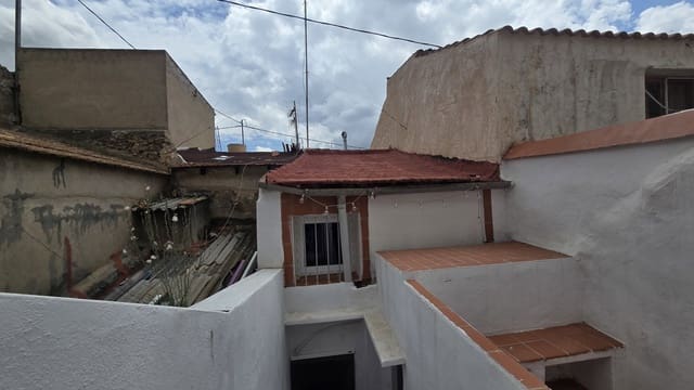 2 Zimmer Haus zu verkaufen in Sax mit Pool Garage - 75.000 € (Ref: 9827473)