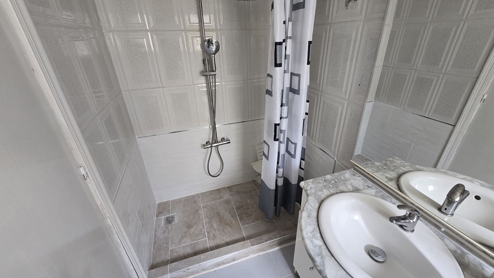3 quarto Apartamento para venda em Salinas - 55 000 € (Ref: 9827630)