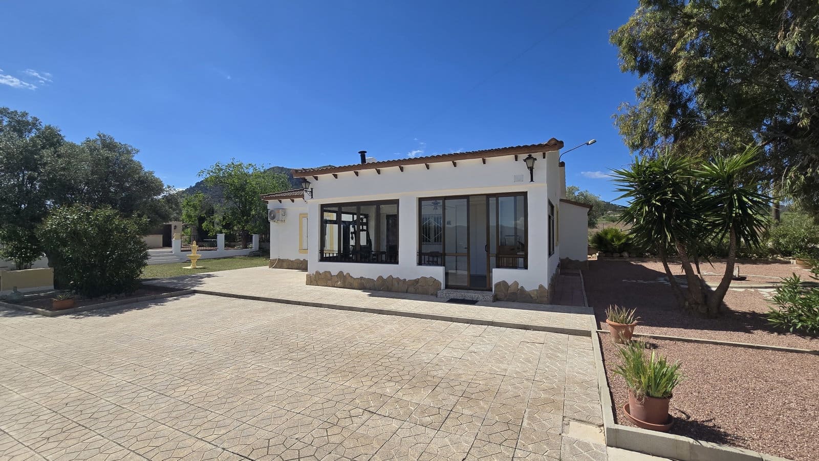 3 chambre Finca/Maison de Campagne à vendre à Sax avec piscine garage - 299 950 € (Ref: 9834532)