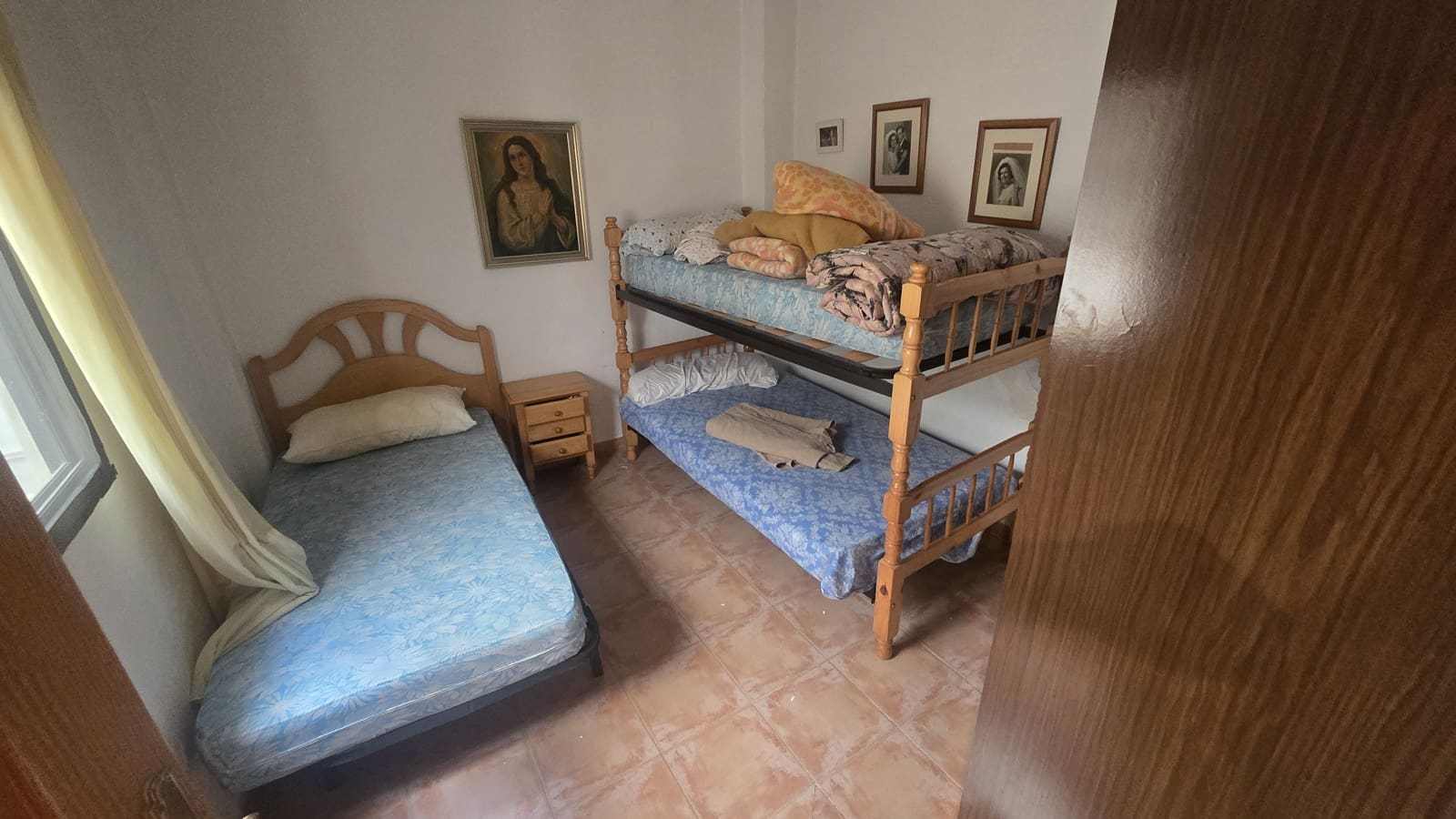 6 bedroom Townhouse for sale in Salinas with garage - € 160,000 (Ref: 9862429)