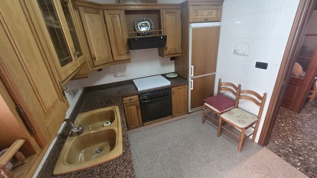 6 chambre Maison de Ville à vendre à Salinas avec garage - 160 000 € (Ref: 9862429)