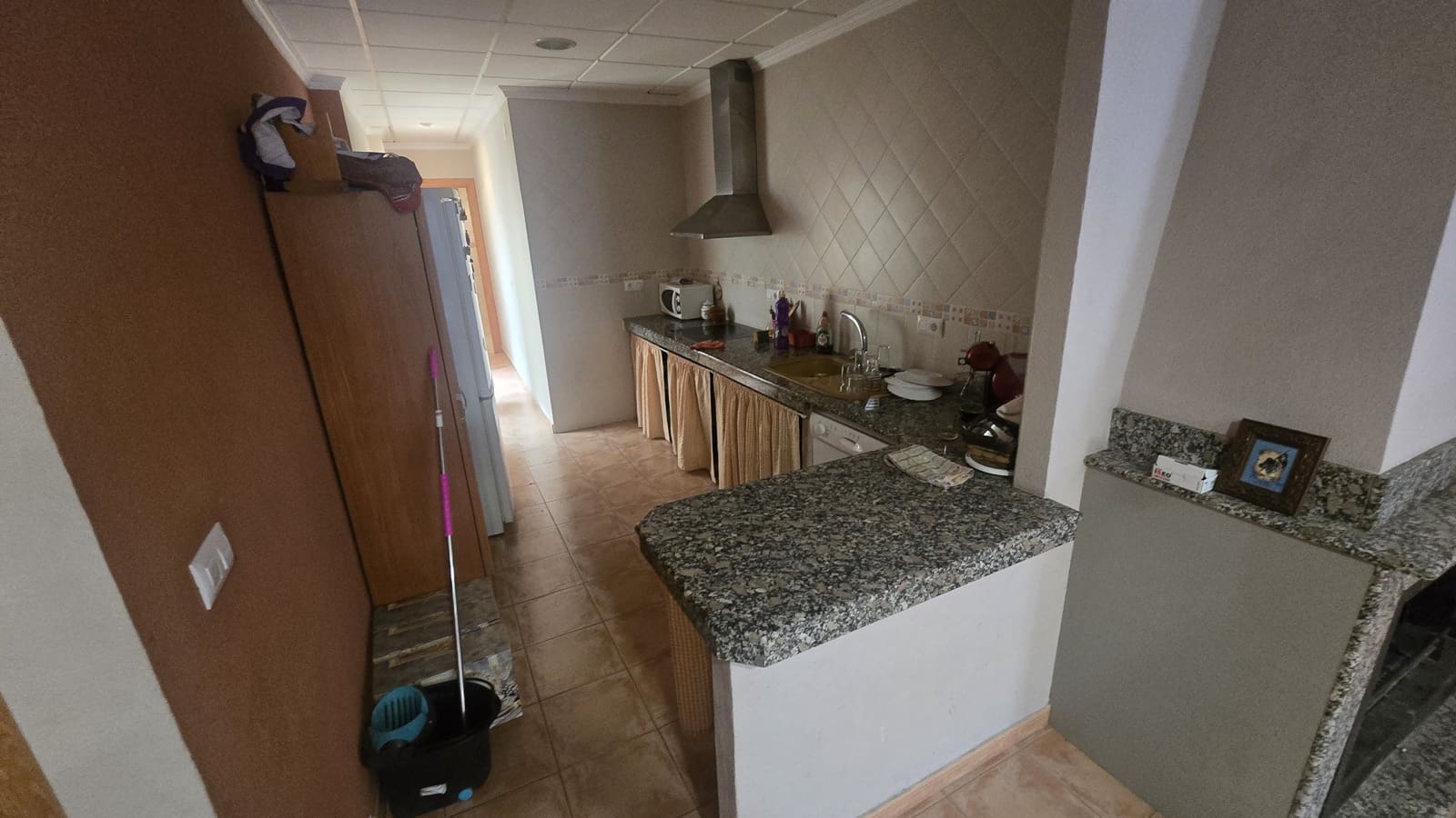 6 bedroom Townhouse for sale in Salinas with garage - € 160,000 (Ref: 9862429)