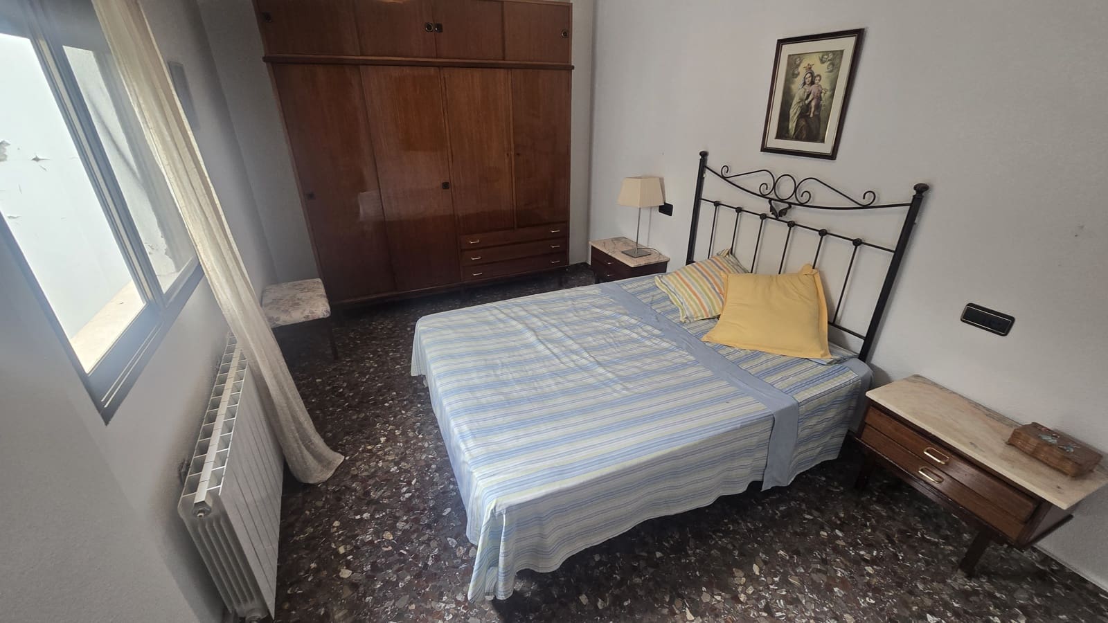 6 bedroom Townhouse for sale in Salinas with garage - € 160,000 (Ref: 9862429)