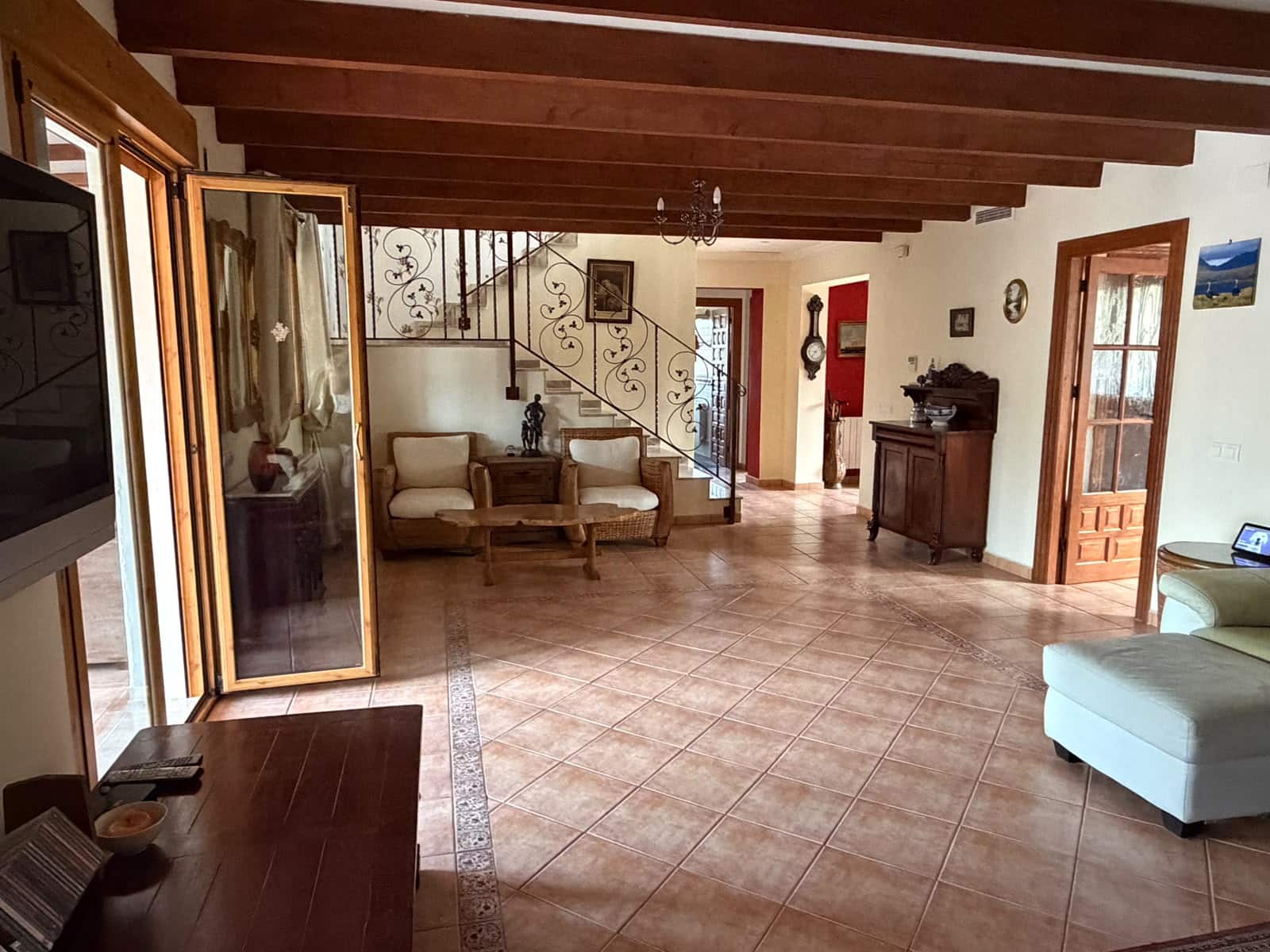 6 bedroom Villa for sale in Salinas with pool garage - € 595,000 (Ref: 9956491)