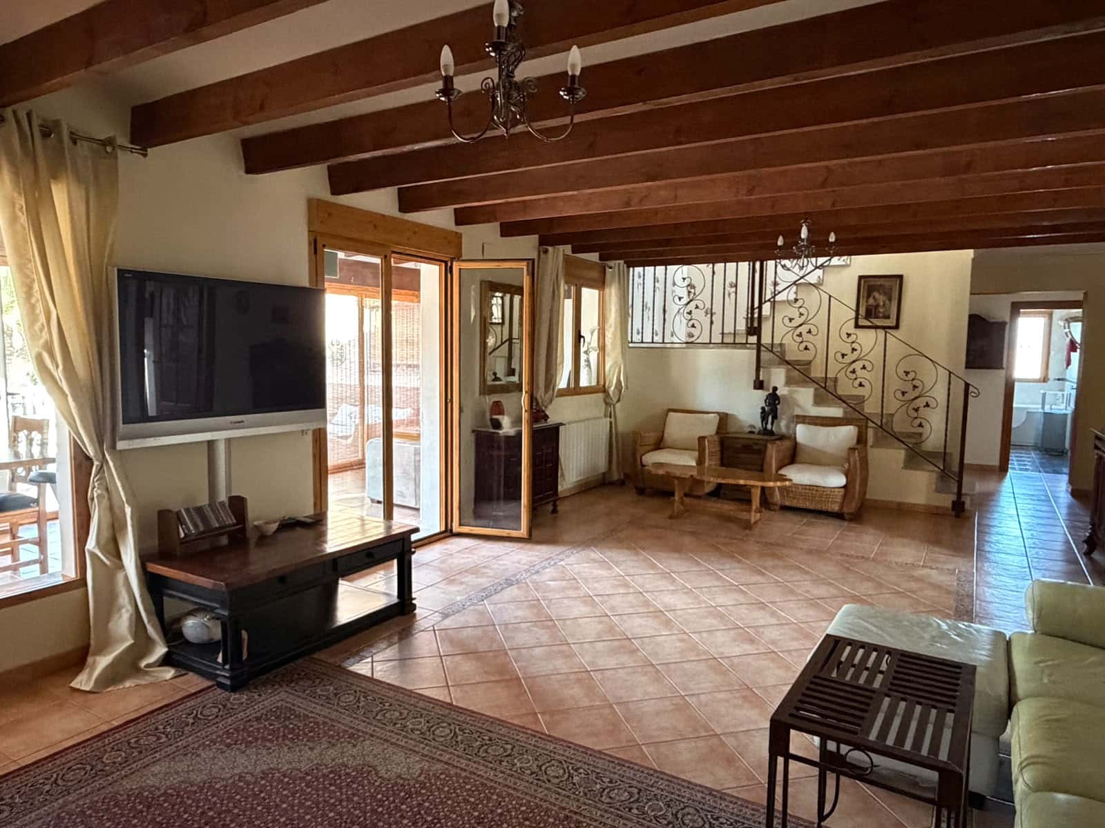 6 bedroom Villa for sale in Salinas with pool garage - € 595,000 (Ref: 9956491)