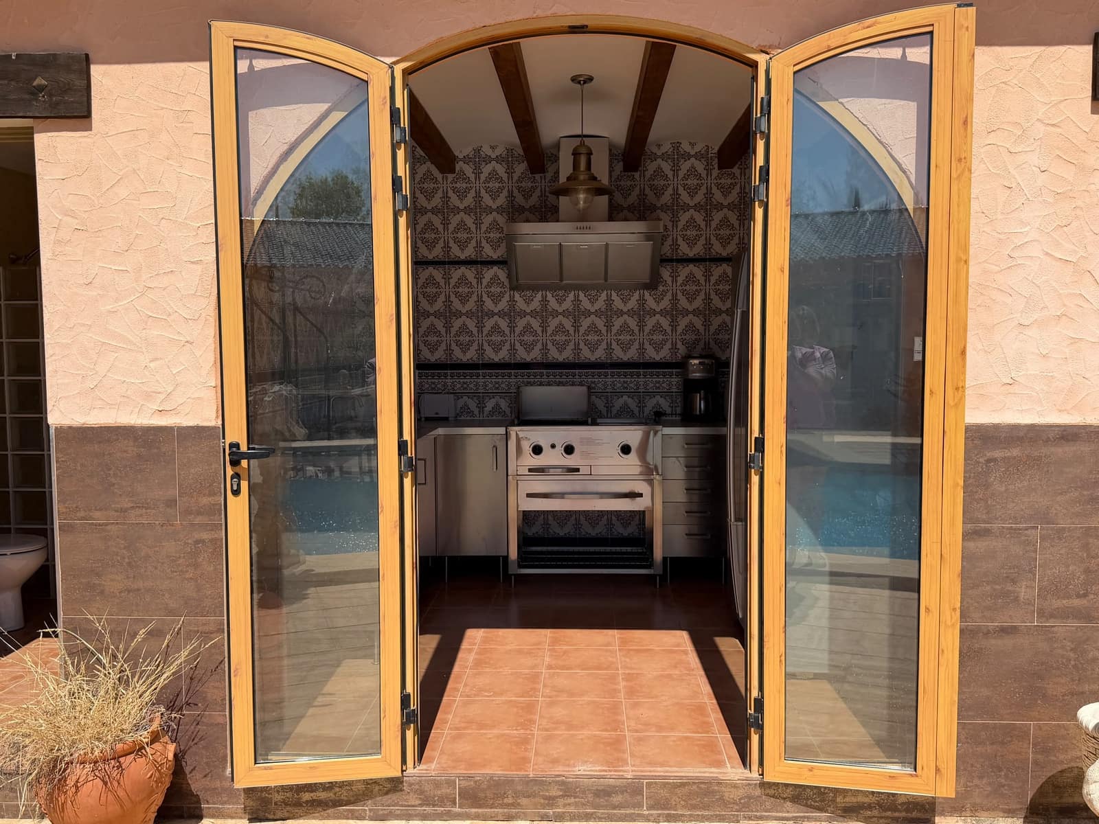 6 bedroom Villa for sale in Salinas with pool garage - € 595,000 (Ref: 9956491)