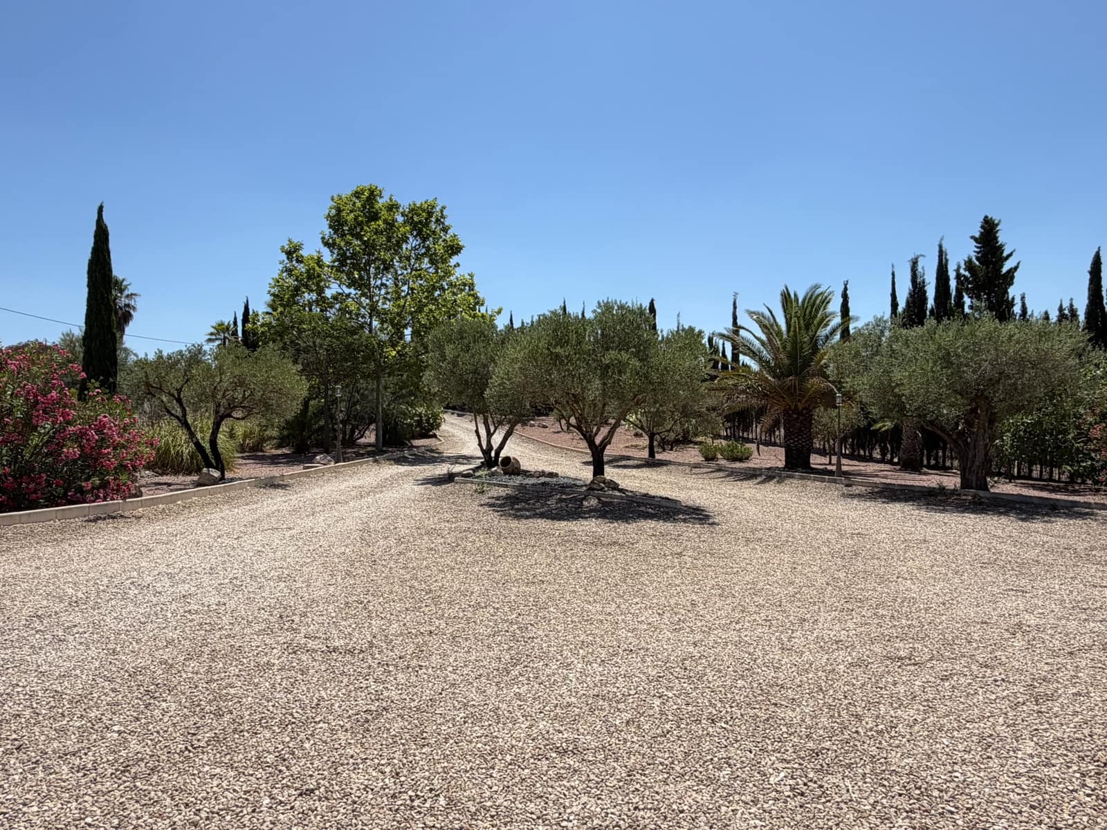 6 bedroom Villa for sale in Salinas with pool garage - € 595,000 (Ref: 9956491)