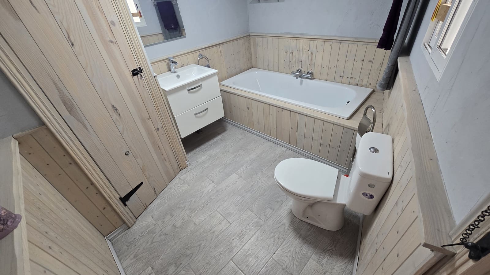 3 soverom Hus til salgs i Sax med garasje - € 125 000 (Ref: 9974363)