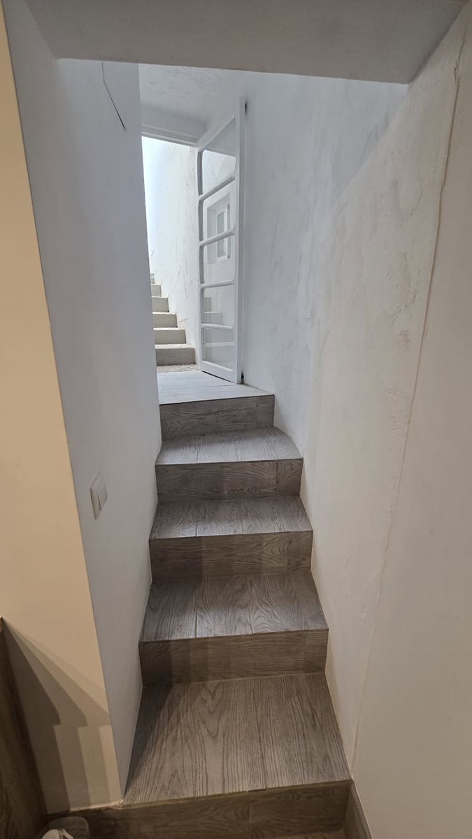 3 soveværelse Byhus til salg i Sax med garage - € 125.000 (Ref: 9974363)