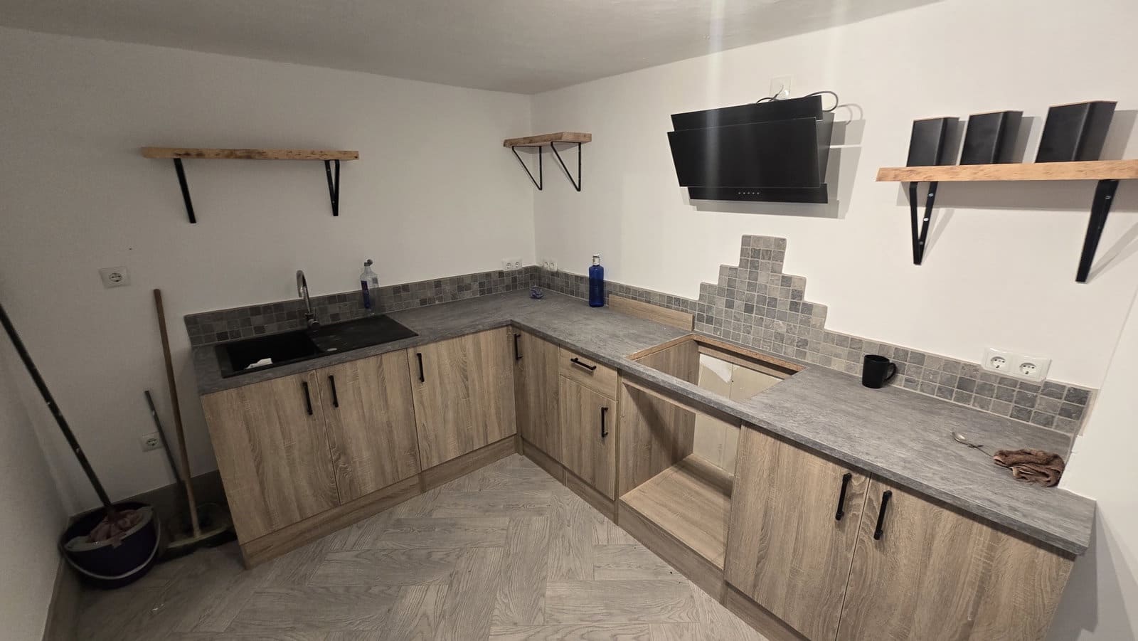 3 soveværelse Byhus til salg i Sax med garage - € 125.000 (Ref: 9974363)