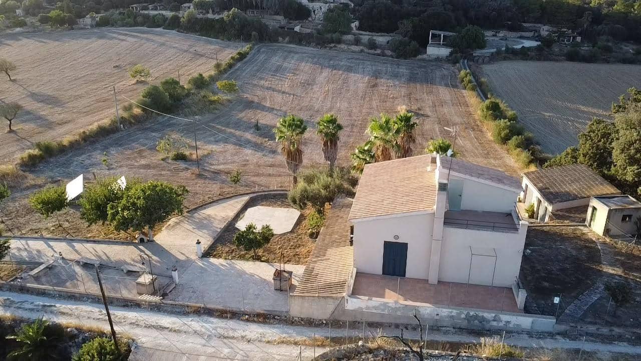 3 bedroom Finca/Country House for rent in Sineu with garage - € 1,700 (Ref: 10091181)