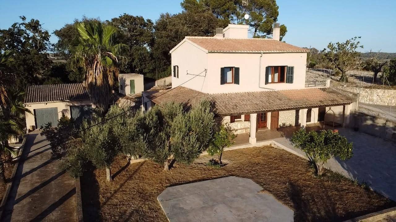 3 bedroom Finca/Country House for rent in Sineu with garage - € 1,700 (Ref: 10091181)