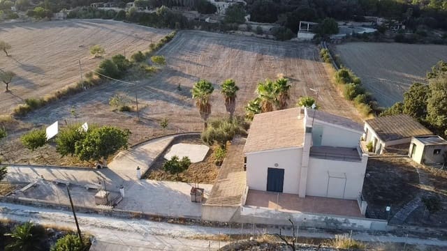 3 sovrum Finca/Hus på landet att hyra i Sineu med garage - 1 700 € (Ref: 10091181)