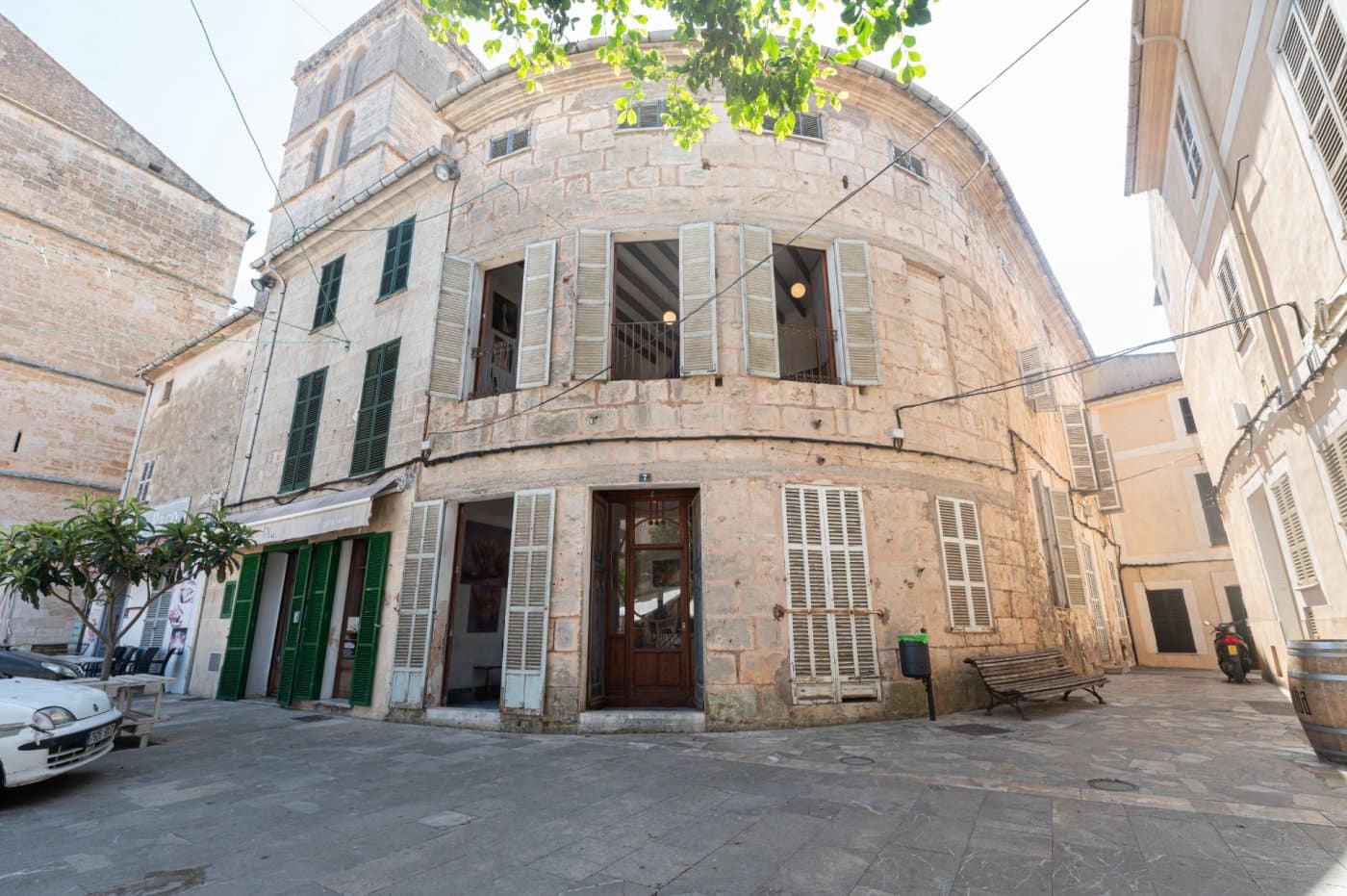 6 bedroom Townhouse for sale in Sineu - € 650,000 (Ref: 6885230)