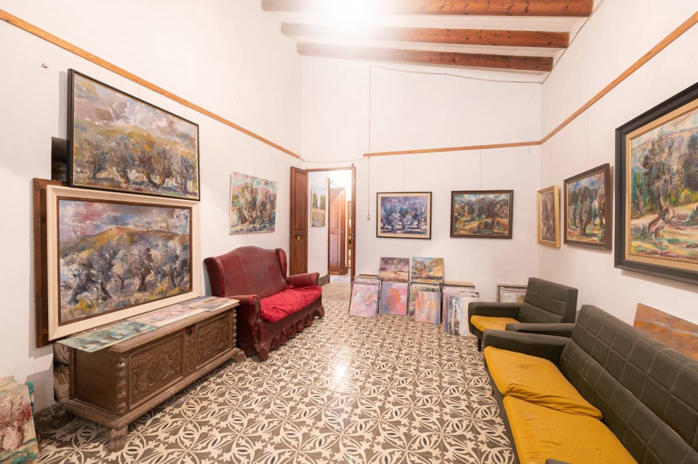 6 bedroom Townhouse for sale in Sineu - € 650,000 (Ref: 6885230)
