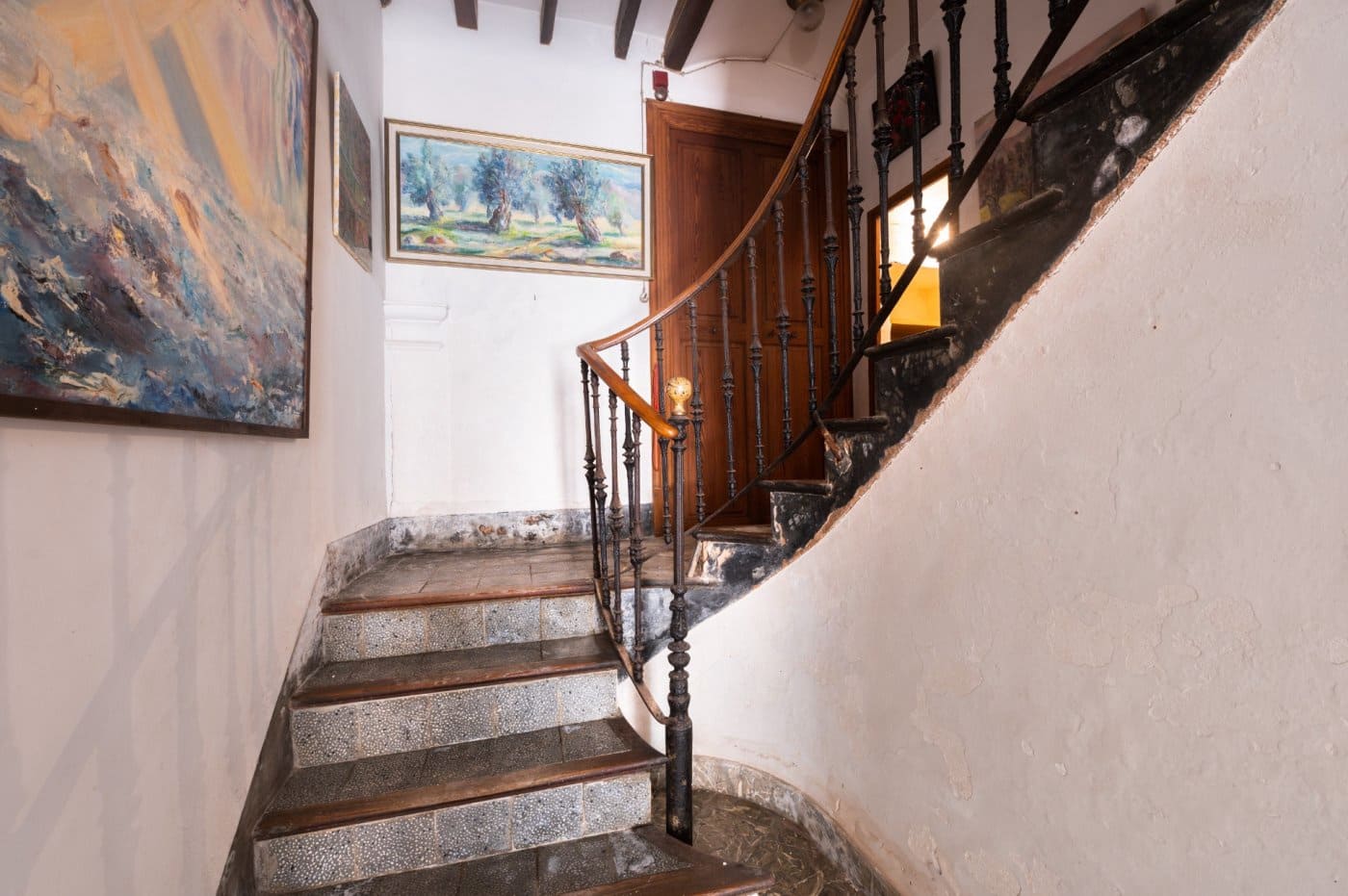 6 bedroom Townhouse for sale in Sineu - € 650,000 (Ref: 6885230)